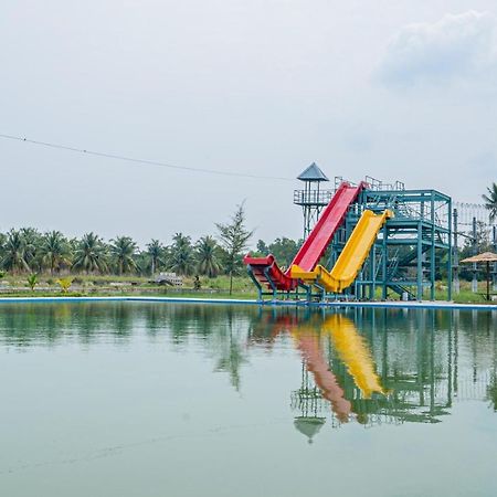 فندق Kampung Sungai Rengitفي  Kanopi Tipi المظهر الخارجي الصورة